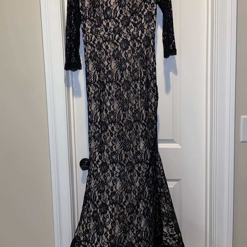 Venus lace formal gown